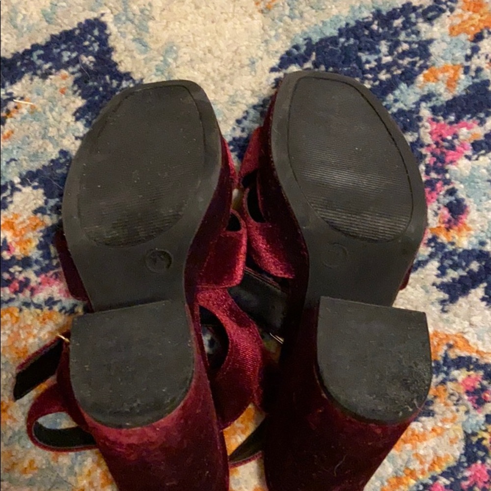 Suede heels - Picture 5 of 7